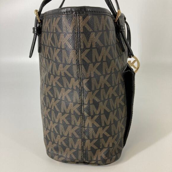 MICHAEL KORS, BLACK AND BROWN SIGNATURE PRINT SHOULDER BAG - Picture 6 of 16